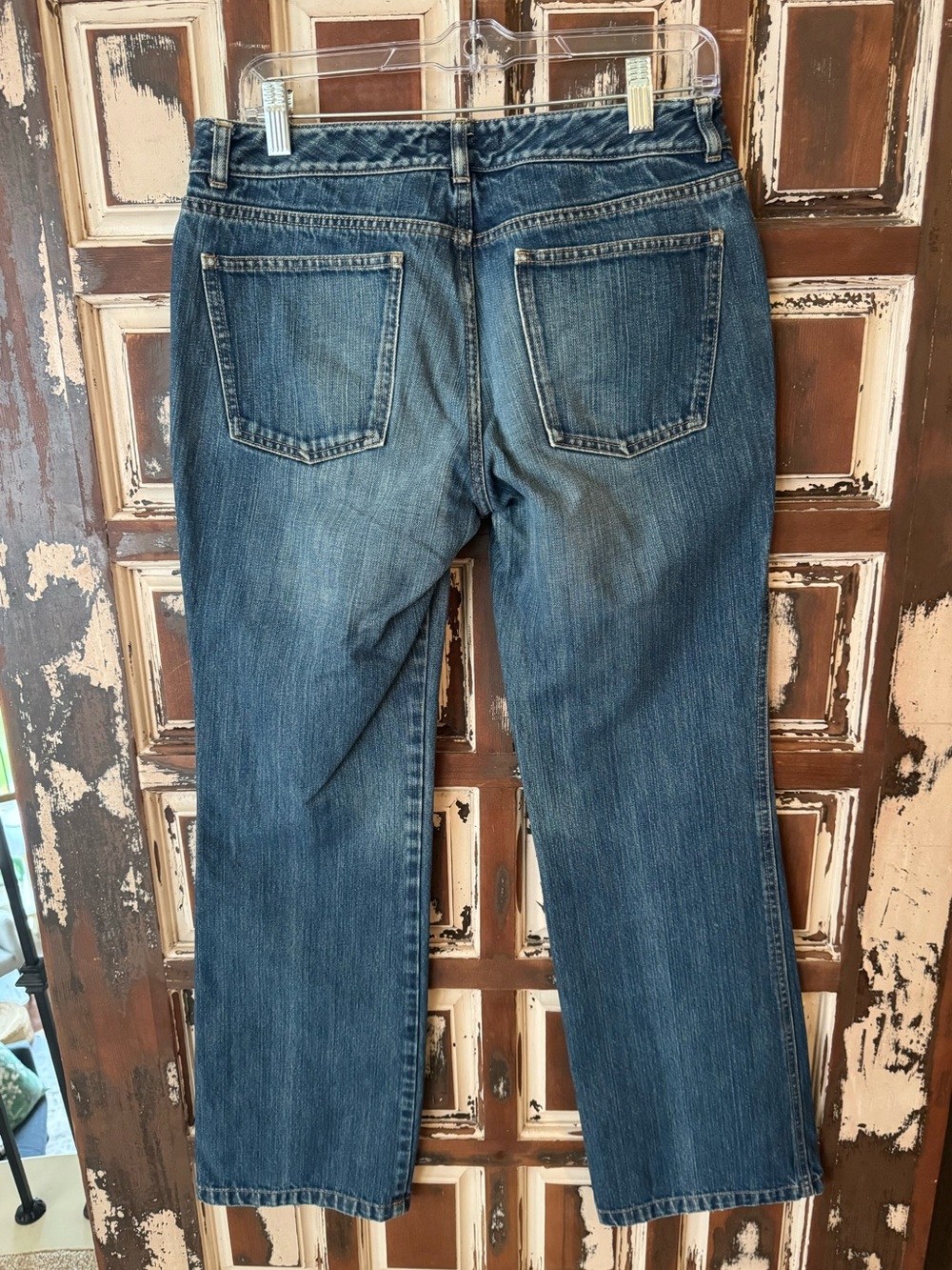 Banana Republic Women's Blue Denim Straight Leg Jeans - size 8 - Picture 4 of 8